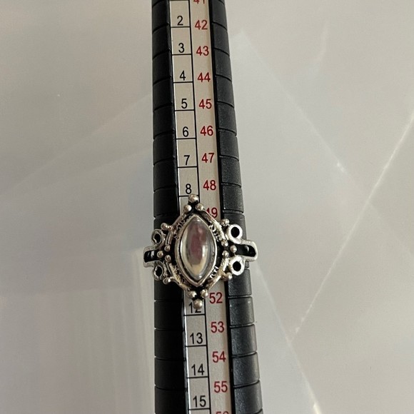 Unique Vintage Accessories - Vintage Silver stone ring size 5.5